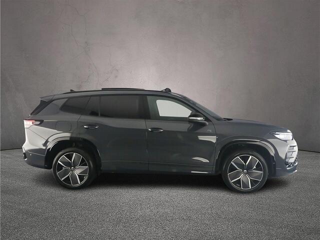 Volkswagen Tayron R-Line Edition 1.5 TSI eHybrid 272pk DSG Automaat Trekhaak, Panoramadak, Black Style, Navigatie, Adaptive cruise control, 360 camera, Achteruitrijcamera