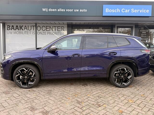 Volkswagen Tayron 1.5 eHybrid R-line | Panoramadak | Massagestoelen | HUD