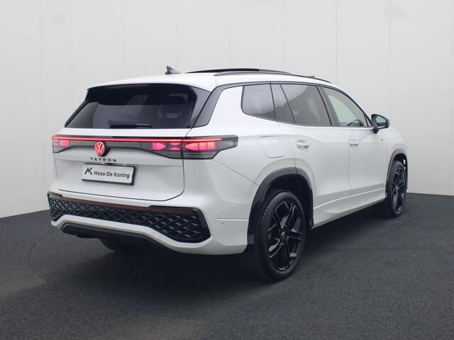 Volkswagen Tayron 1.5eHybrid 200kW/272PK R-Line DSG · Panoramadak · Harman Kardon sound · Camera + Parkeersensoren · Garantie t/m 08-12-2030 of 100000km