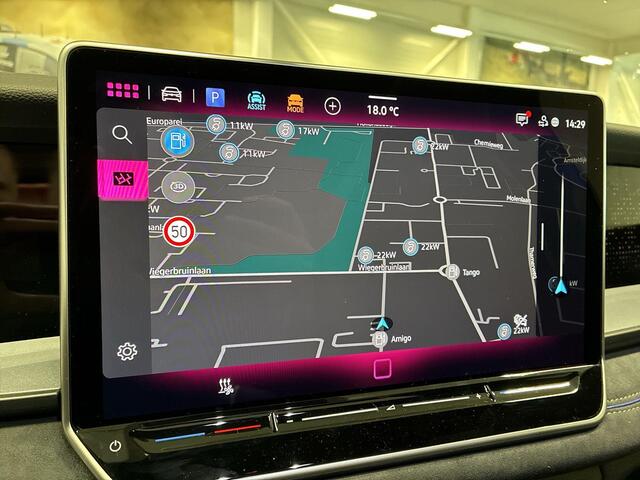 Volkswagen Tayron 1.5 eTSI 272pk DSG R-Line Edition · Wegklapbare Trekhaak · Panoramadak · Massage · Keyless · Elek. Achterklep · 20'' Inch · Garantie t/m 30-10-2030 of 100.000km