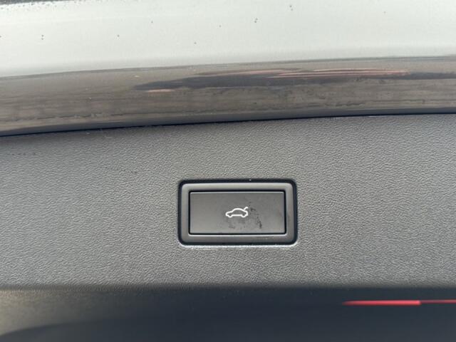 Volkswagen Tayron 1.5 eTSI DSG LIFE 7PERS/TREKHAAK/CAMERA/ELEKKLEP/ACC/STOEL+STUURVERW