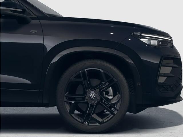 Volkswagen Tayron R-Line Edition 1.5 eHybrid 204 PK 6 versn. DSG · Black Style Pakket · Panoramaschuif-kanteldak · rekhaak inklapbaar, met elektrische ontgrendeling, incl. aanhangermanoeuvreerhulp Trailer Assist ·