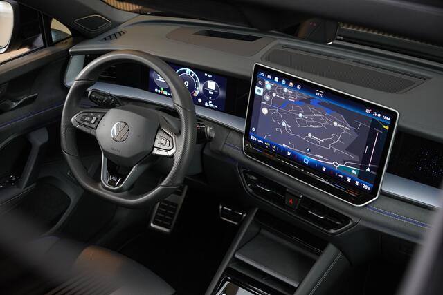 Volkswagen Tayron 1.5eHybrid/204pk R-Line Blackstyle|2025|Leder|Panoramadak|Trekhaak|HarmanKardon|Navi Pro|Stoelventilatie+massage|Matrix LED|VOL!