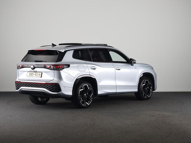 Volkswagen Tayron 1.5 eHybrid R-Line Edition 204PK | Automaat (DSG) | Panoramadak | Black Style pakket | Wegklapbare trekhaak | Verlengde garantie