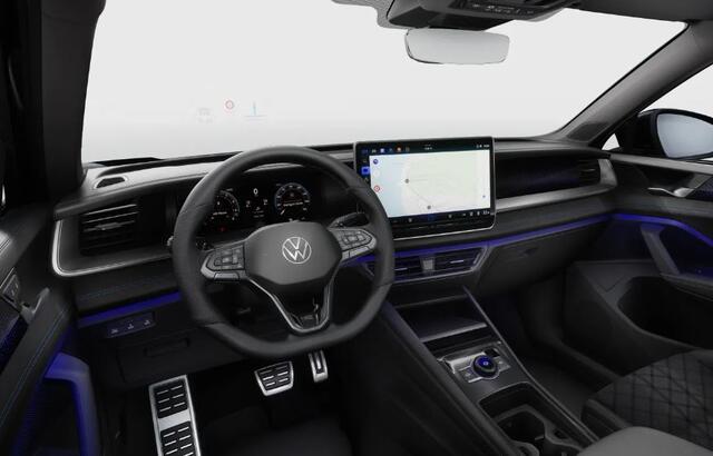 Volkswagen Tayron 1.5 eHybrid R-Line Edition / Panoramadak / Trekhaak / IQ Light / 20" lm velgen / Navi / Carplay
