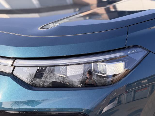 Volkswagen Tayron 1.5 eHybrid R-Line Edition 272pk | H&K | HUD | Trekhaak | 360° Camera