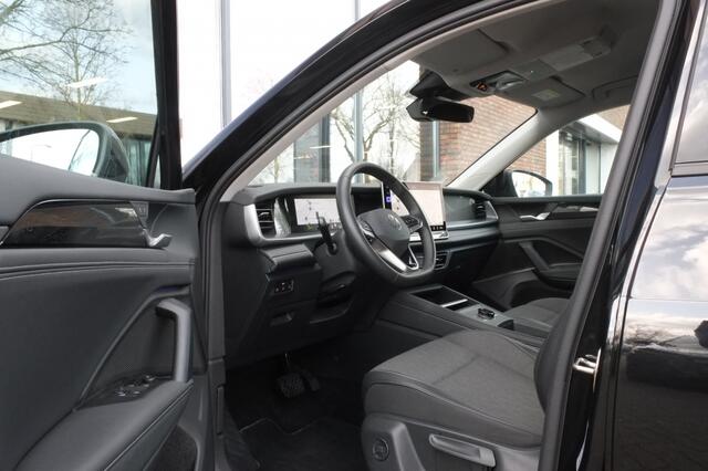 Volkswagen Tayron 1.5 eTSI 110 kW 7 zits, Trekhaak, 360° camera