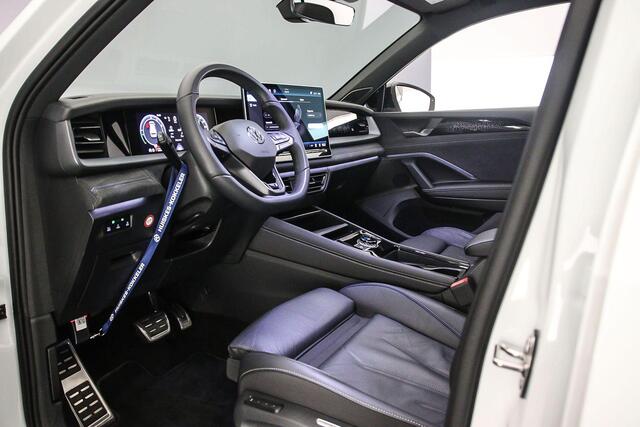 Volkswagen Tayron R-Line Edition 1.5 TSI eHybrid 272pk DSG Automaat Trekhaak, Harman Kardon audio, Panoramadak, Black style, Navigatie, Adaptive cruise control