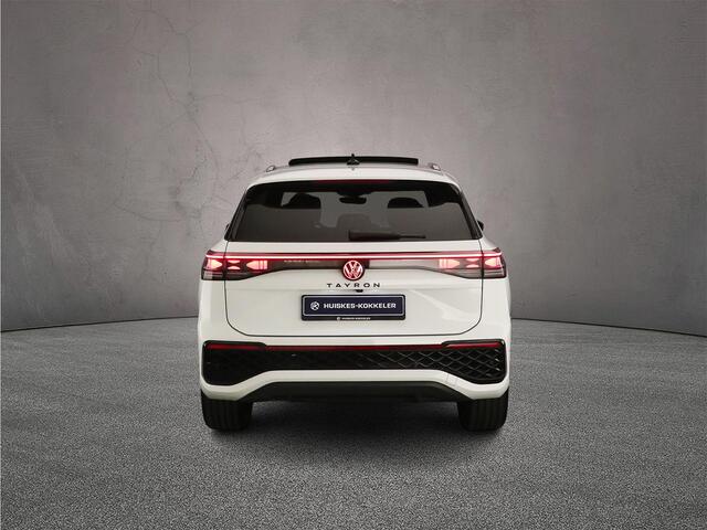 Volkswagen Tayron R-Line Edition 1.5 TSI eHybrid 272pk DSG Automaat Trekhaak, Harman Kardon audio, Panoramadak, Black style, Navigatie, Adaptive cruise control