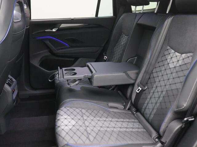 Volkswagen Tayron 1.5 eHybrid R-Line Edition 272PK DSG Pano-Schuifdak, Trekhaak, 20" LM Velgen, Navi via Apple Carplay/Android Auto, Keyless, Side Assist, Elektr. Achterklep, Stoel-stuurverwarming