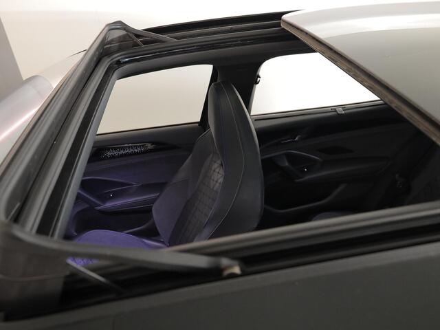 Volkswagen Tayron 1.5 eHybrid R-Line Edition 204 pk Automaat (DSG) | Verlengde garantie | Navigatie | Panoramadak | Trekhaak (wegklapbaar) | Parkeersensoren (Park assist) | Achteruitrijcamera | Stoelverwarming | R-Line |