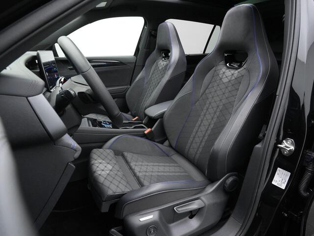 Volkswagen Tayron 1.5 eHybrid 272 pk R-Line Edition | Panoramadak | Adaptief onderstel | Stuur-/achterbankverwarming | Achteruitrijcamera | Navigatie