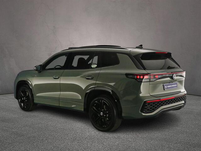 Volkswagen Tayron R-Line Edition 1.5 TSI eHybrid 272pk DSG Automaat Trekhaak, Panoramadak, Harman Kardon audo, Black style, Navigatie, Achteruitrijcamera, Adaptive cruise control