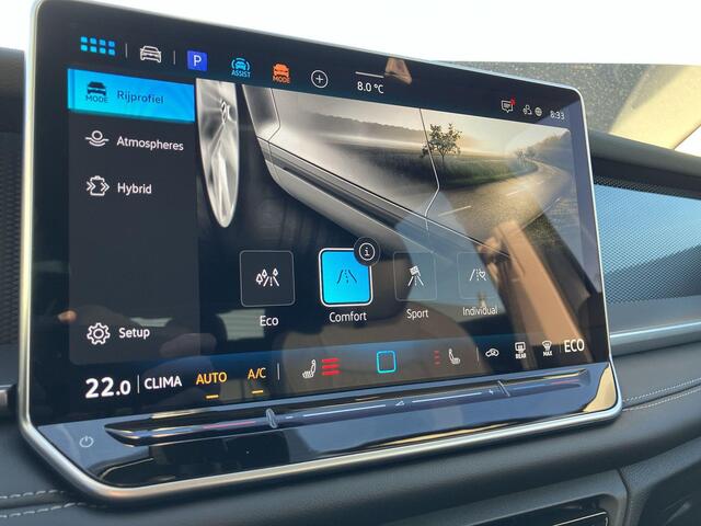 Volkswagen Tayron 1.5eHybrid 150kW/204PK Life Edition DSG · Trekhaak · Apple/Android Car Play · Camera + Parkeersensoren · Garantie t/m 12-05-2027