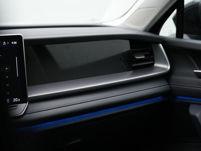 Volkswagen Tayron 1.5 eHybrid 204 pk Life | Trekhaak | Achteruitrijcamera | Adaptive Cruise | Stuur-/stoelverwarming | Navigatie