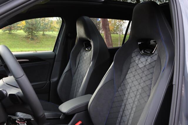 Volkswagen Tayron 1.5 eHybrid 272PK R-Line Black Style IQ.Light/Pano/Keyless/Camera/DCC/ACC/ Dodehoek/20"/Trekhaak wegkl.