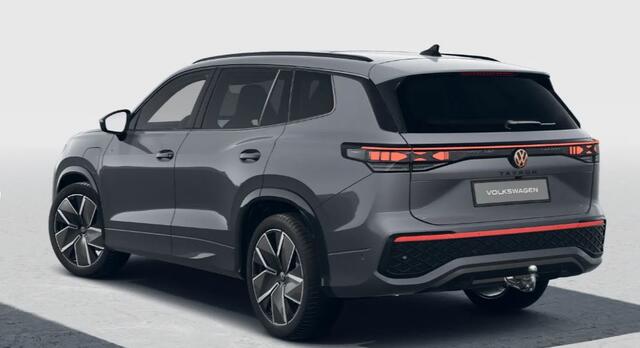 Volkswagen Tayron 1.5 eHybrid 272PK R-Line Edition / Resterende Fabrieksgarantie tot 13-08 2029 / Trekhaak / Panoramadak / 20'' LMV / VW
