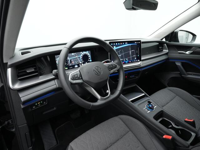 Volkswagen Tayron 1.5 eHybrid 204 pk Life | Trekhaak | Adaptief onderstel | Achteruitrijcamera | Adaptive Cruise | Stuur-/stoelverwarming | Navigatie