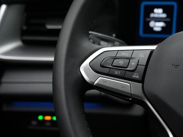 Volkswagen Tayron 1.5 eHybrid 204 pk Life | Trekhaak | Adaptief onderstel | Achteruitrijcamera | Adaptive Cruise | Stuur-/stoelverwarming | Navigatie