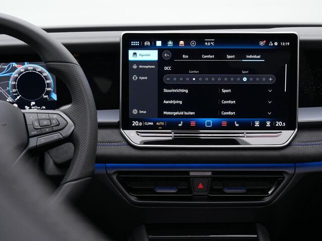 Volkswagen Tayron 1.5 eHybrid 204 pk R-Line Edition | Panoramadak | Adaptief onderstel | Achteruitrijcamera | Navigatie | Adaptive Cruise