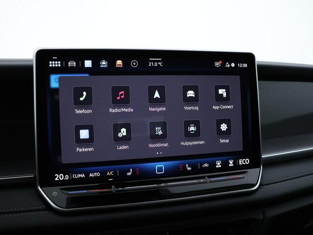 Volkswagen Tayron 1.5 204pk DSG eHybrid Life Edition · Camera · Wegklapbare Trekhaak · Stoel-& Stuurverwarming · Sfeerverlichting · 18'' Inch · Garantie t/m 26-08-2027