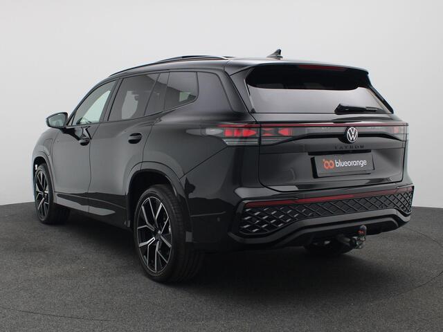 Volkswagen Tayron 1.5 eHybrid R-Line Edition 272PK DSG Pano-Schuifdak, Trekhaak, 360gr. Camera, 20" LM Velgen, Navi, Harman Kardon Audio, Keyless, Side Assist, Elektr. Achterklep, Stoel-stuurverwarming