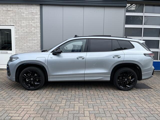 Volkswagen Tayron 1.5 eHybrid R-Line Edition / AUTOMAAT/ 2X-LINE/ GARANTIE TM 08-2029/ PANO/ ACC/ TREKHAAK/ MASSAGE/ PARK.SENSOR.V+A/ 360 CAMERA/ STUUR+STOELVERWARM.V+A/ DODEHOEK/ APP-CONNECT/ KEYLESS/ IQ.LIGHT/ ELEK.ACHTERKLEP/ 20'' LM