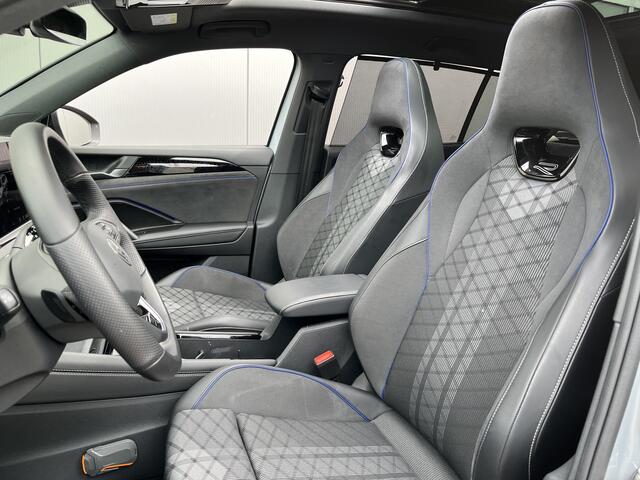 Volkswagen Tayron 1.5 eHybrid R-Line Edition / AUTOMAAT/ 2X-LINE/ GARANTIE TM 08-2029/ PANO/ ACC/ TREKHAAK/ MASSAGE/ PARK.SENSOR.V+A/ 360 CAMERA/ STUUR+STOELVERWARM.V+A/ DODEHOEK/ APP-CONNECT/ KEYLESS/ IQ.LIGHT/ ELEK.ACHTERKLEP/ 20'' LM