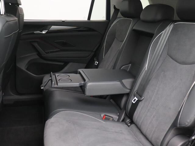 Volkswagen Tayron 1.5 eHybrid Elegance 204PK DSG SOH 100%, Trekhaak, 360gr. Camera, Keyless, Navi, Side Assist, Ergo Comfort Stoelen, 18" LM Velgen, Elektr. Achterklep