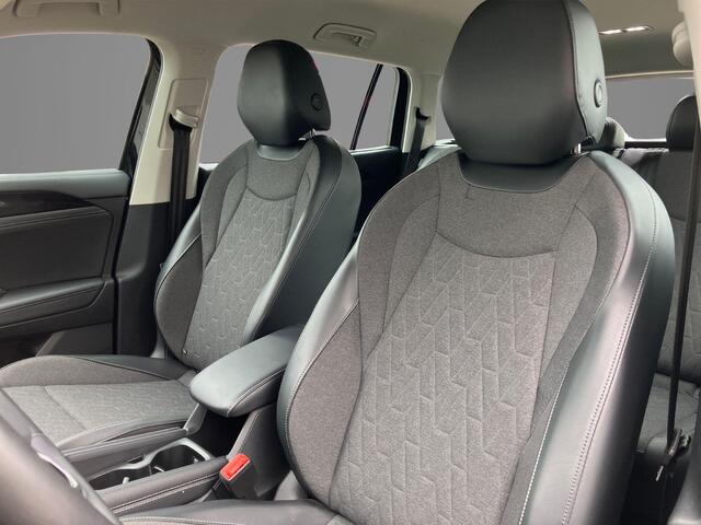 Volkswagen Tayron 1.5eTSI/150PK Life 7p DSG · Navigatie · Trekhaak · 360°Camera + Parkeersensoren · Apple/Android · Garantie t/m 21-07-2027