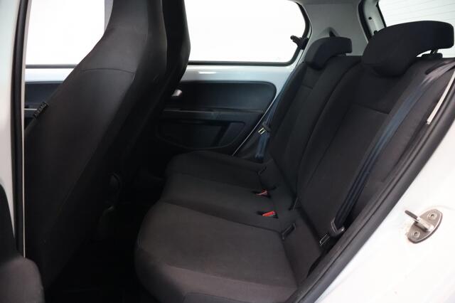 Volkswagen UP! 1.0 High up! | camera | cruisecontrol | parkeersensoren