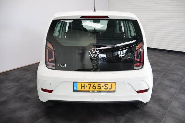 Volkswagen UP! 1.0 High up! | camera | cruisecontrol | parkeersensoren