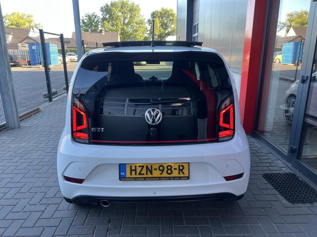 Volkswagen UP! 1.0 TSI GTI | Panorama dak | Stoelverwarming