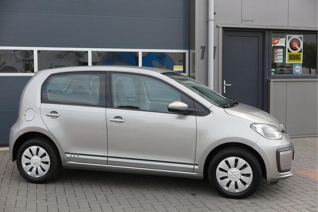 Volkswagen UP! 1.0 BMT 44kw 60pk move up! Maps & More , Airco , 5 Deurs .