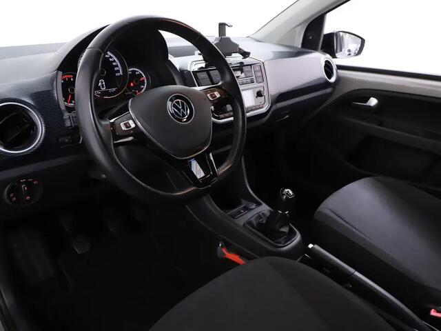 Volkswagen UP! 1.0 R-Line Clima | Camera | Navi | Cruise | 08-2021 111.810 KM