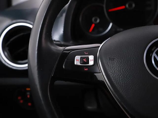Volkswagen UP! 1.0 R-Line Clima | Camera | Navi | Cruise | 08-2021 111.810 KM