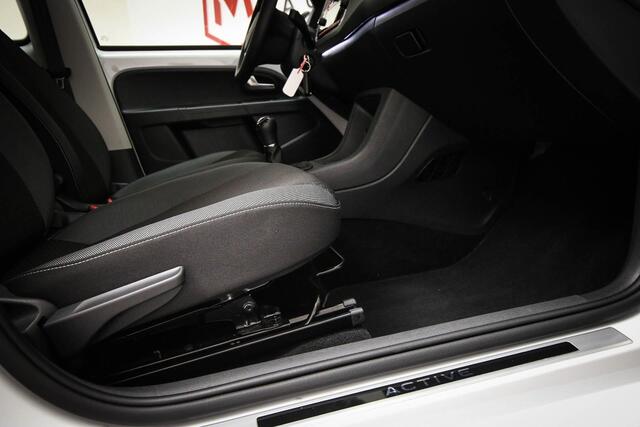 Volkswagen UP! 1.0 | AIRCO | CRUISE | DAB | CAMERA | 15"