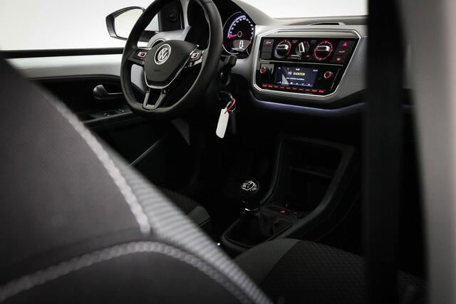 Volkswagen UP! 1.0 | AIRCO | CRUISE | DAB | CAMERA | 15"
