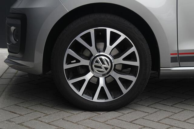Volkswagen UP! 1.0 BMT High UP! | Camera | Cruise | 17'' LM