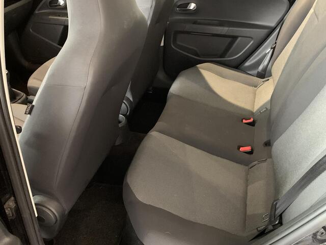 Volkswagen UP! 1.0 move up! BlueMotion NAVIGATIE | AIRCONDITIONING