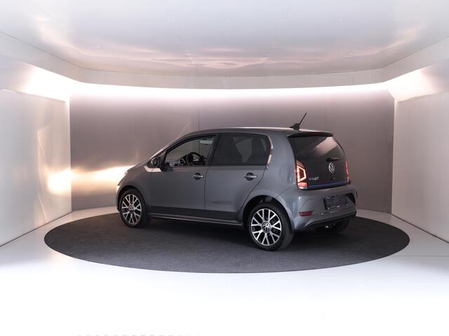 Volkswagen UP! e-Up! e-up! Style 83 pk | Navigatie via App | Autom. airco | Cruise control | Parkeersensoren achter | Achteruitrijcamera | Stoelverwarming |