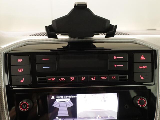 Volkswagen UP! e-Up! e-up! Style 83 pk | Navigatie via App | Autom. airco | Cruise control | Parkeersensoren achter | Achteruitrijcamera | Stoelverwarming |