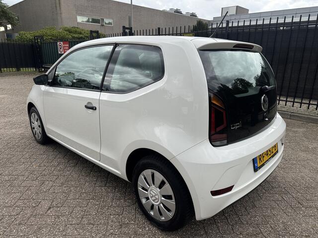 Volkswagen UP! 1.0 BMT take up! 3 Drs Airco