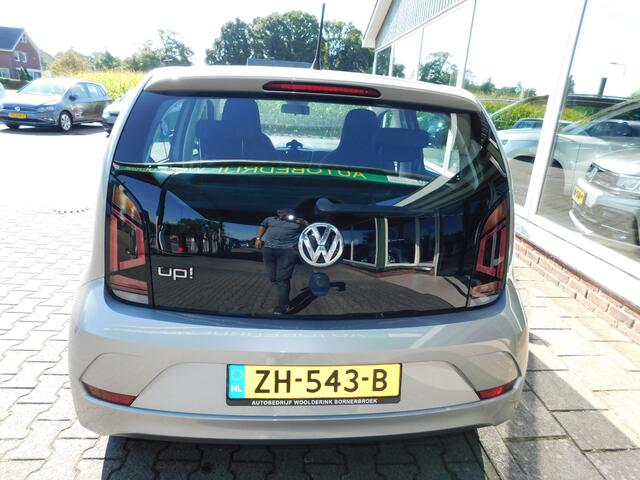 Volkswagen UP! 1.0 MPI 60PK MOVE UP! All-in Prijs! 1 jaar garanti