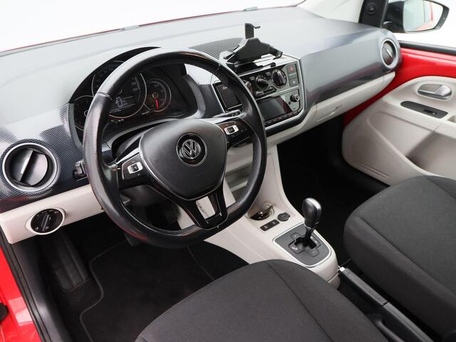 Volkswagen UP! 1.0 Automaat move up! | Camera | Cruise Control | Bluetooth | Parkeersensoren | Sportstuur | Privacy Glass | Airco | 48.147 Km