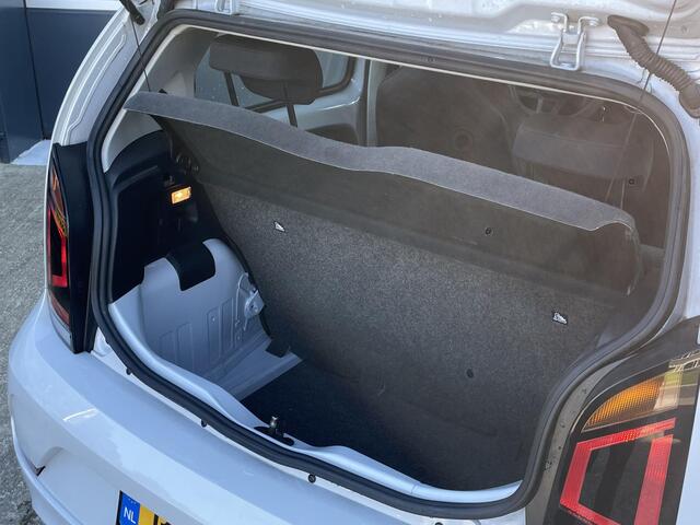 Volkswagen UP! 1.0 BMT take up! - 5DRS - Metallic - Airco -