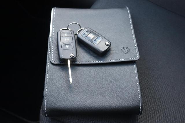 Volkswagen UP! 1.0 BMT move up! BTW Auto, Airco, DAB radio, BTW Auto