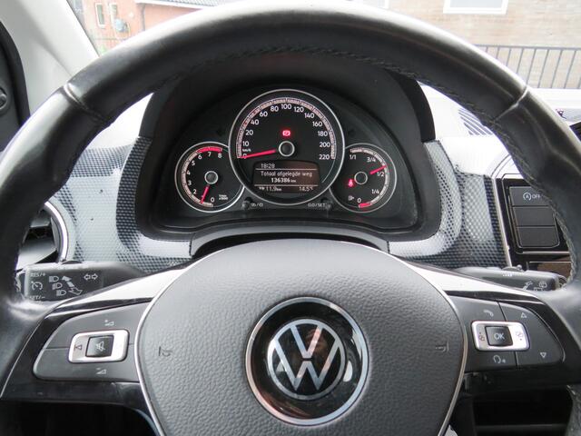 Volkswagen UP! 1.0 BMT Move Up! Executive * Rijklaarprijs incl. garantie * Camera * Cruise Control * Clima * Parkeersensoren