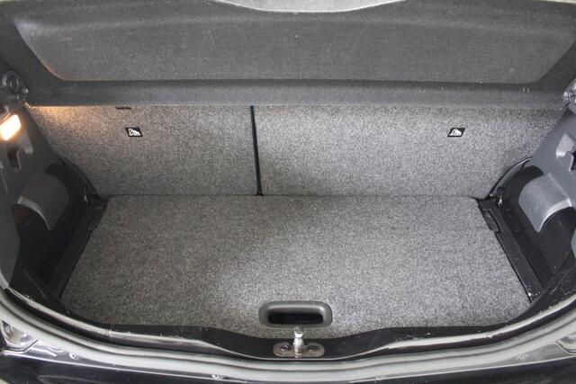 Volkswagen UP! 1.0 BMT move up! Airco | Radio | Centrale vergrendeling