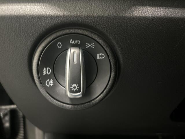 Volkswagen UP! 1.0 75pk BMT high up! Automaat · P-Sensoren · Airco · Elek. Ramen · Cruise Control · Telefoondock · 15'' Inch ·